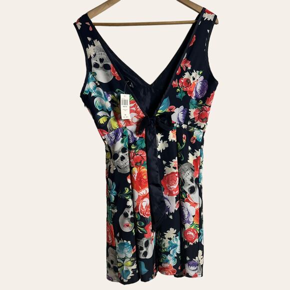 Iron Fist Roaming Hearts Skull Floral Print Fit & Flare Jersey Mini Dress Size M - Picture 8 of 11